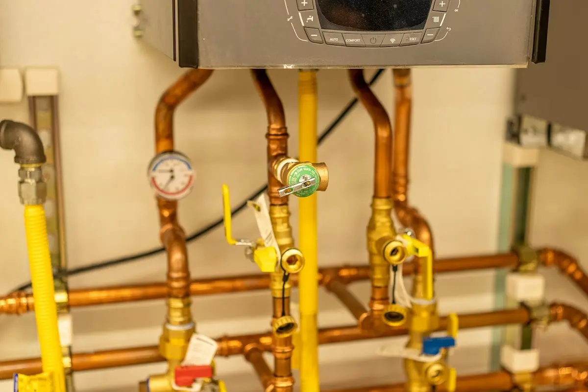 Licensed technician providing Emergency Plumbing for a homeowner in Lauderhill